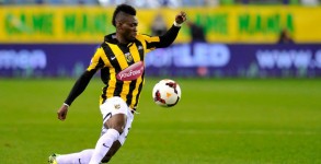 Christian-Atsus-Vitesse-Arnhem-have-crashed-out-of-the-Europa-League-Play-offs